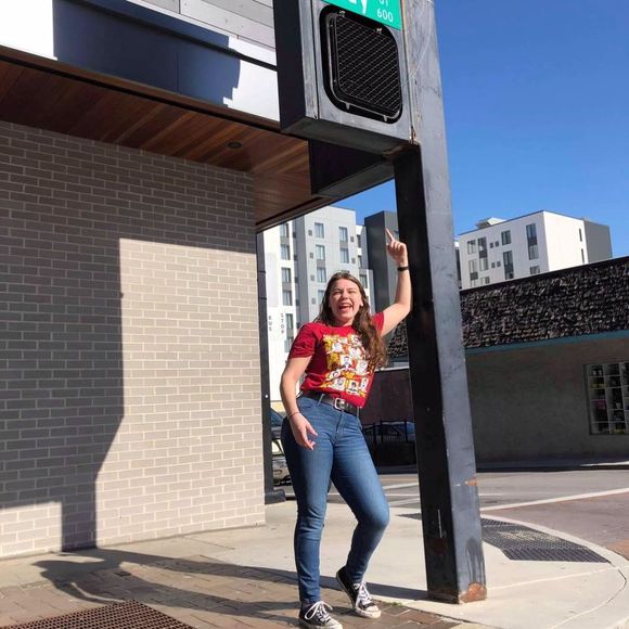 Meet your Posher, Isabel - Picture 1 of 1